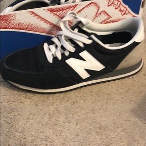 New Balance 420 Classic Sneaker
